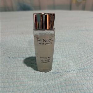 Estee Lauder Re-Nutriv Softening Lotion - mini size
